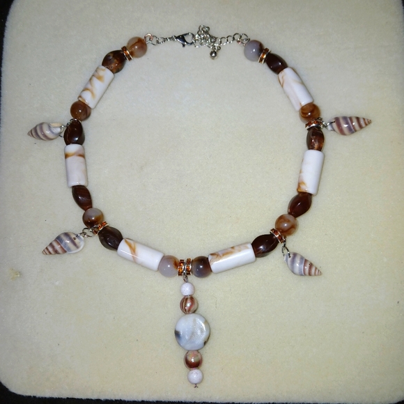 handcrafted Jewelry - NWT Handcrafted Natural Stone and Shell Choker Necklace and Earrings Set.